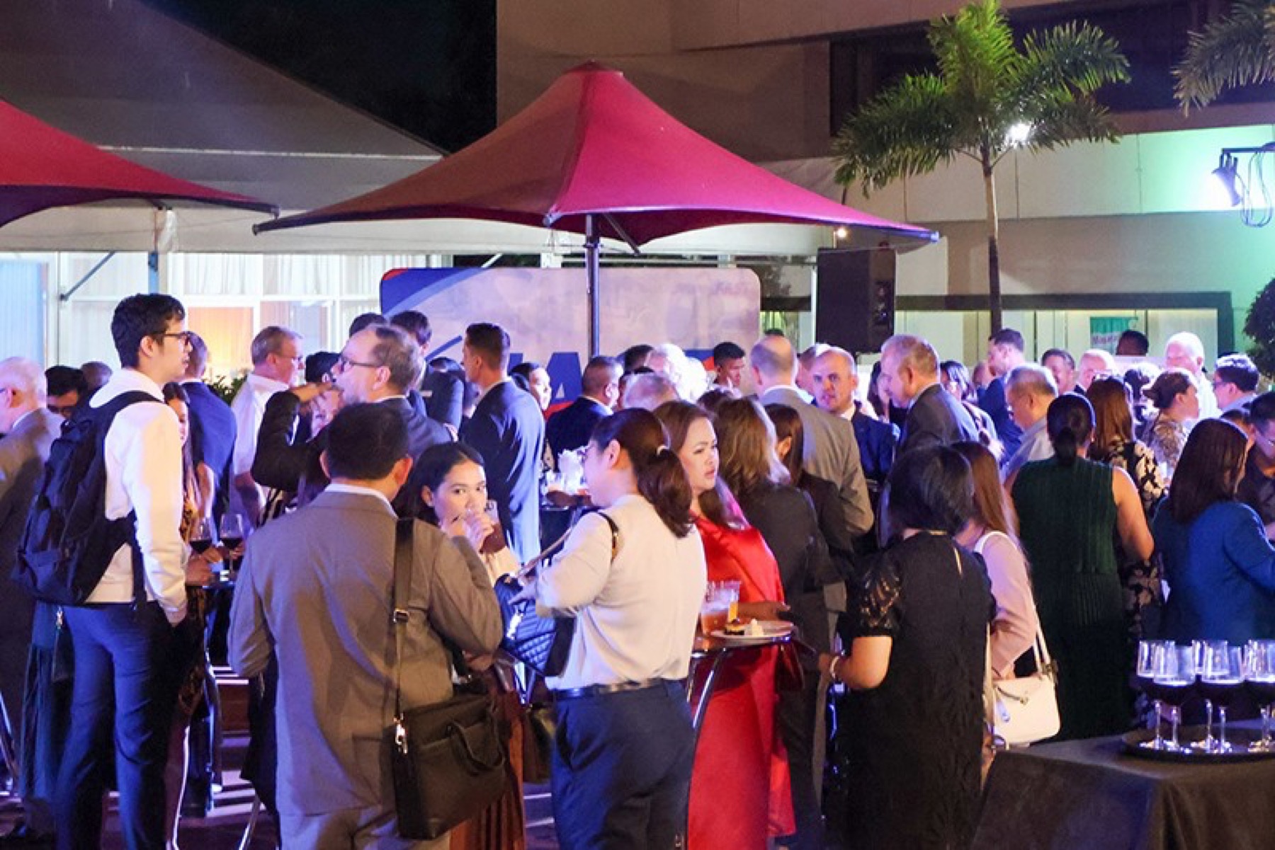 Members at an ECCP networking social